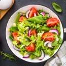 Salada de Rúcula com Tomate e Alface