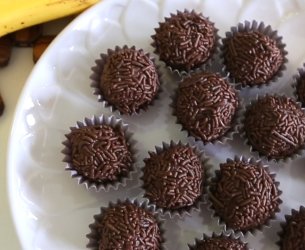 Brigadeiro de Banana Brigadeiro de Banana