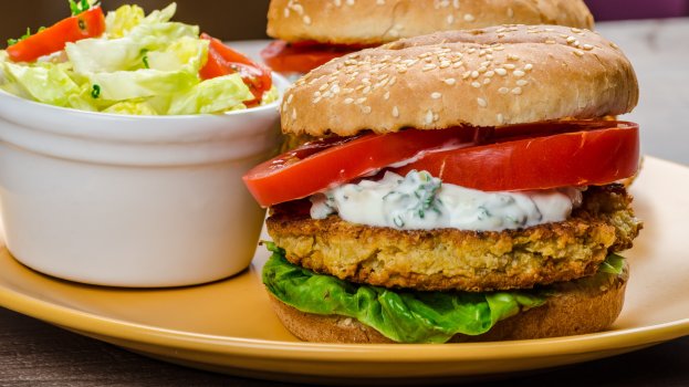 Hambúrguer vegetariano de grão de bico Hambúrguer vegetariano de grão de bico