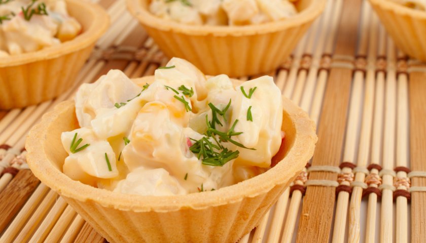 Cestinhas de Salpicão de frango defumado Cestinhas de Salpicão de frango defumado