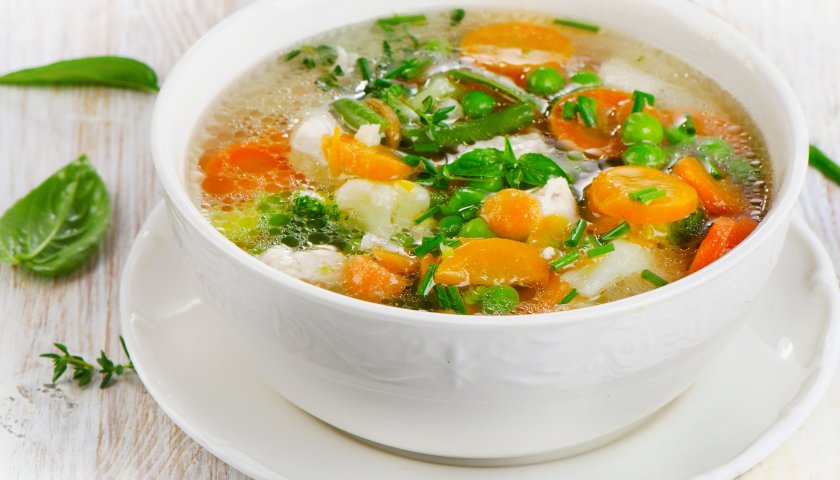 Sopa Low Carb de Frango e Legumes Sopa Low Carb de Frango e Legumes