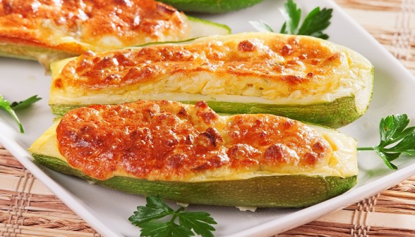 Abobrinha Recheada com Atum Abobrinha Recheada com Atum