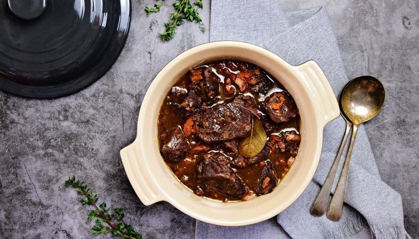 Peito de Boi a la Bourguignon Braseado Peito de Boi a la Bourguignon Braseado
