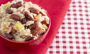 por Roselia de Sousa Veloso