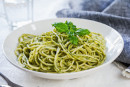 Espaguete ao Pesto de Rúcula