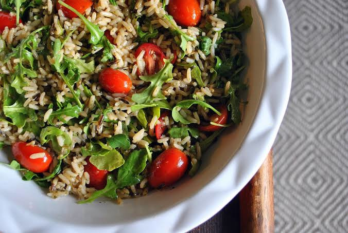 Salada de Arroz Integral e Frango