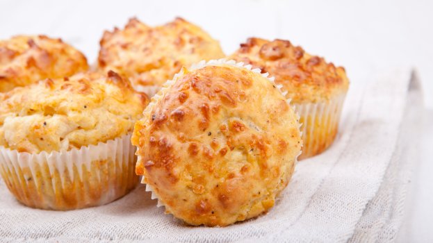 Muffin de parmesão/CyberCook