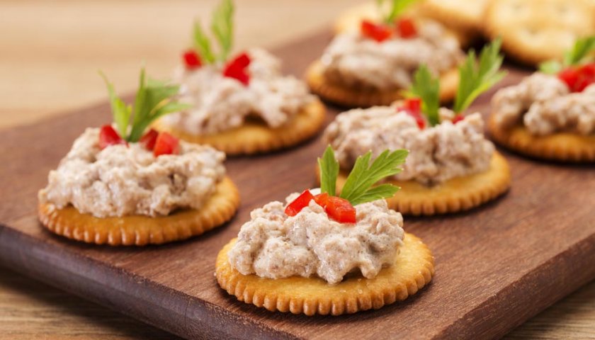 pasta cremosa de atum