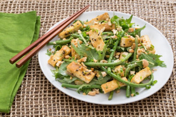 Salada de Tofu Marinado