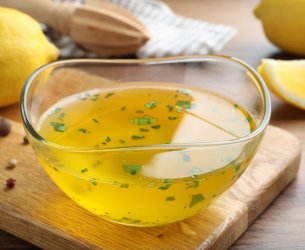 Molho Simples e Rápido Para Saladas e Peixes