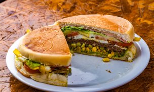 por Belonice Waskievicz