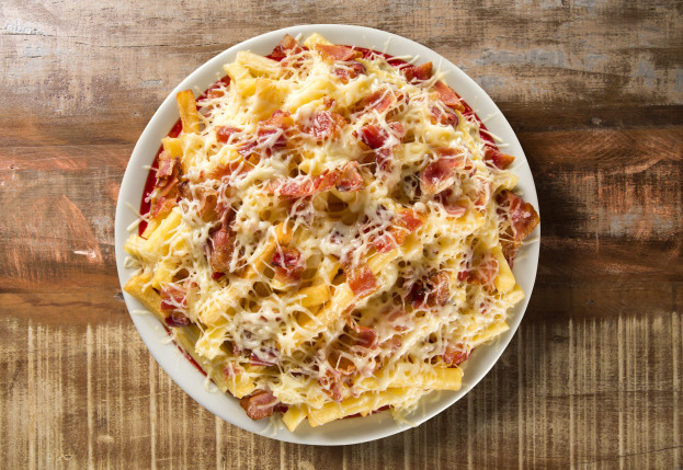 Batata Frita na AirFryer Batata frita com queijo e bacon na AirFryer